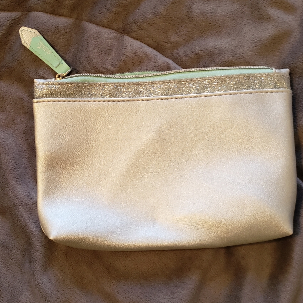 Makeup bag